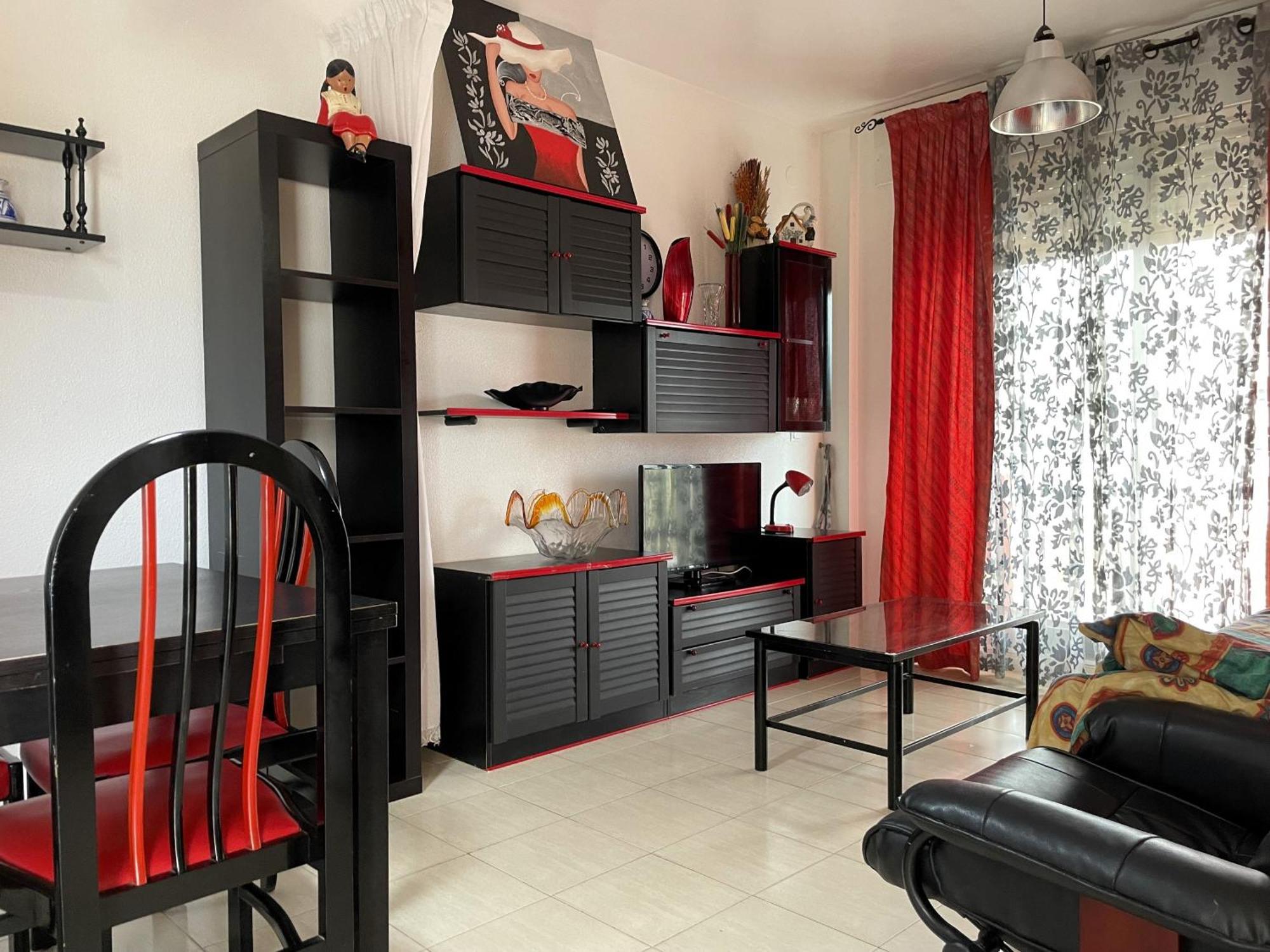 Siroco Holidays Lek 2/4 Apartamento *